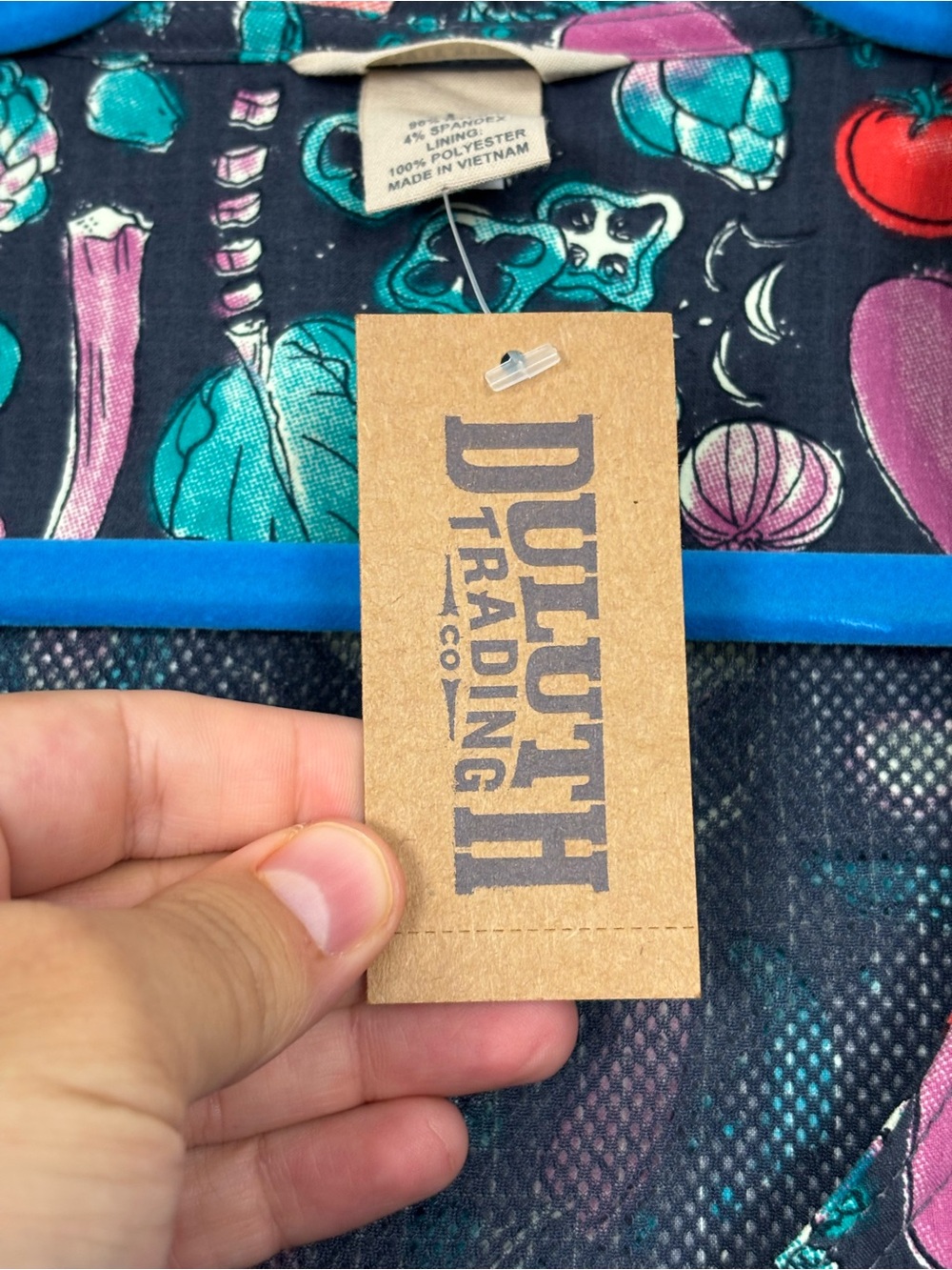 Duluth Trading Co. women’s heirloom gardening vest size large NWT novelty print - Picture 8 of 13